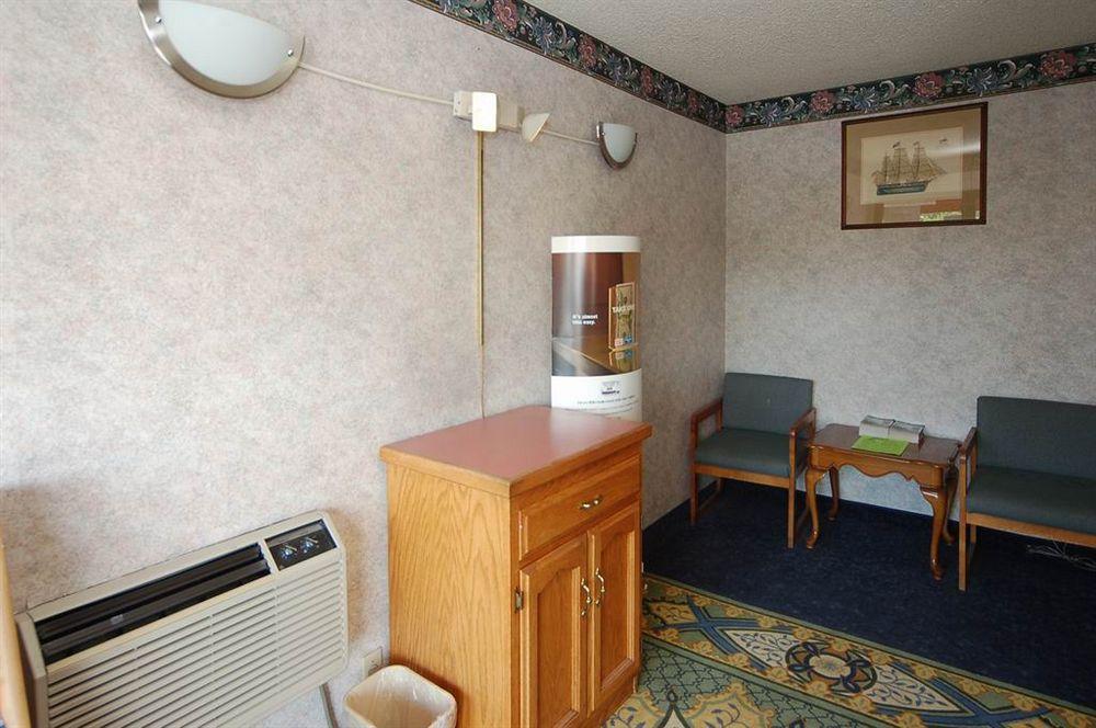 Travelodge By Wyndham סטוקטון מראה חיצוני תמונה